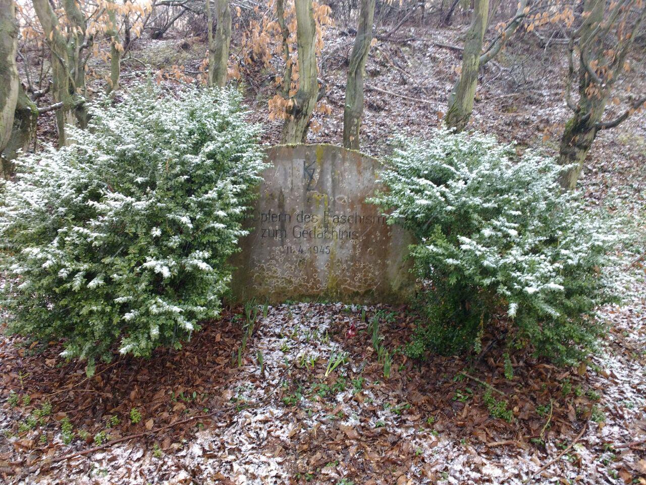 Wanderung in Gedenken an das KZ-Außenlager in Jena und die Opfer des Todesmarsches in Großlöbichau