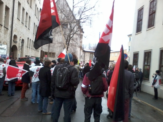 25. Februar: Alle auf zur Warnstreikdemo!